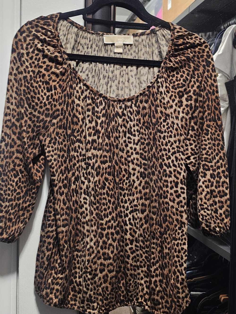 MICHAEL Michael Kors Leopard Print Long Sleeve Scoop Neck Top - Brown/Tan